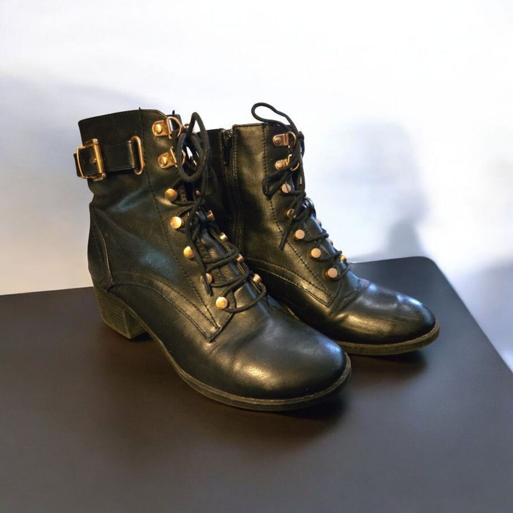Charlotte Russe Black Ankle Boots with Gold Accents SZ 8